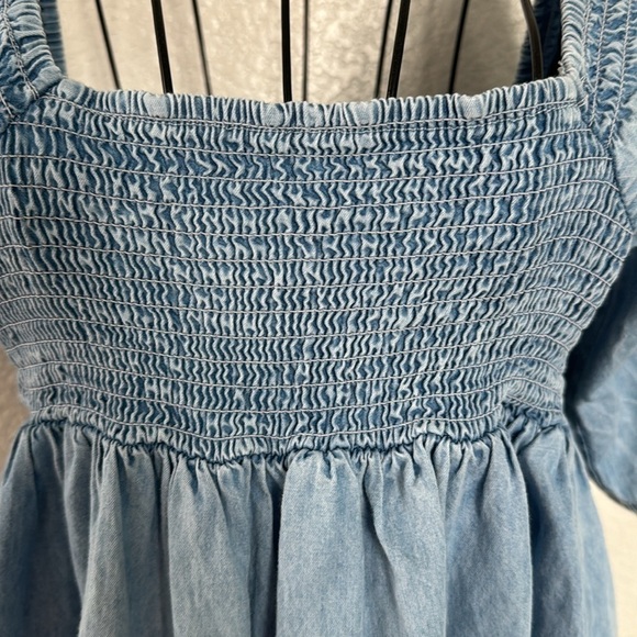 Venus Smocked Denim Mini Dress Size S - Picture 2 of 3